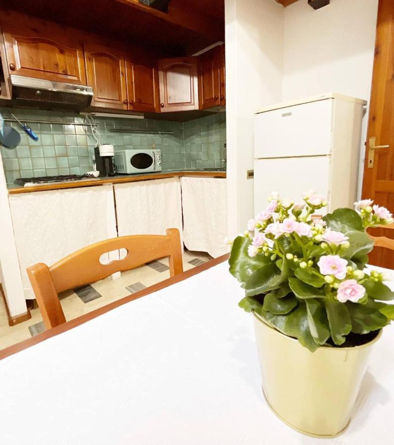 Domus Myoho Apartment Cagliari Luaran gambar