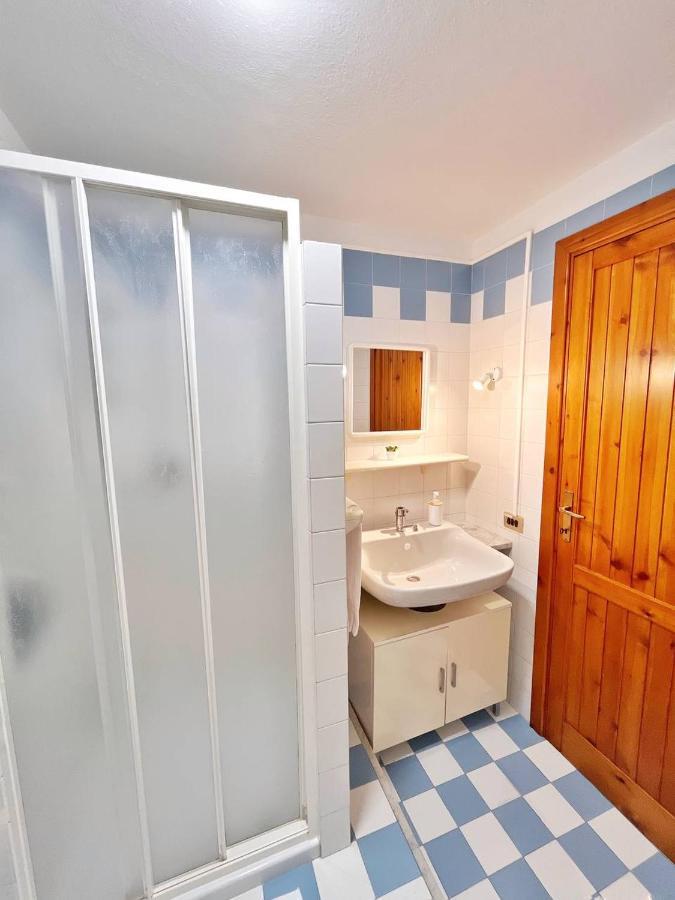 Domus Myoho Apartment Cagliari Luaran gambar
