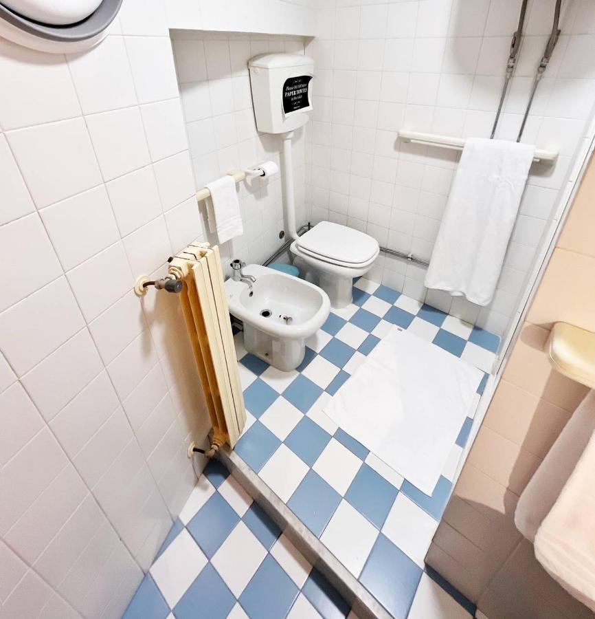 Domus Myoho Apartment Cagliari Luaran gambar