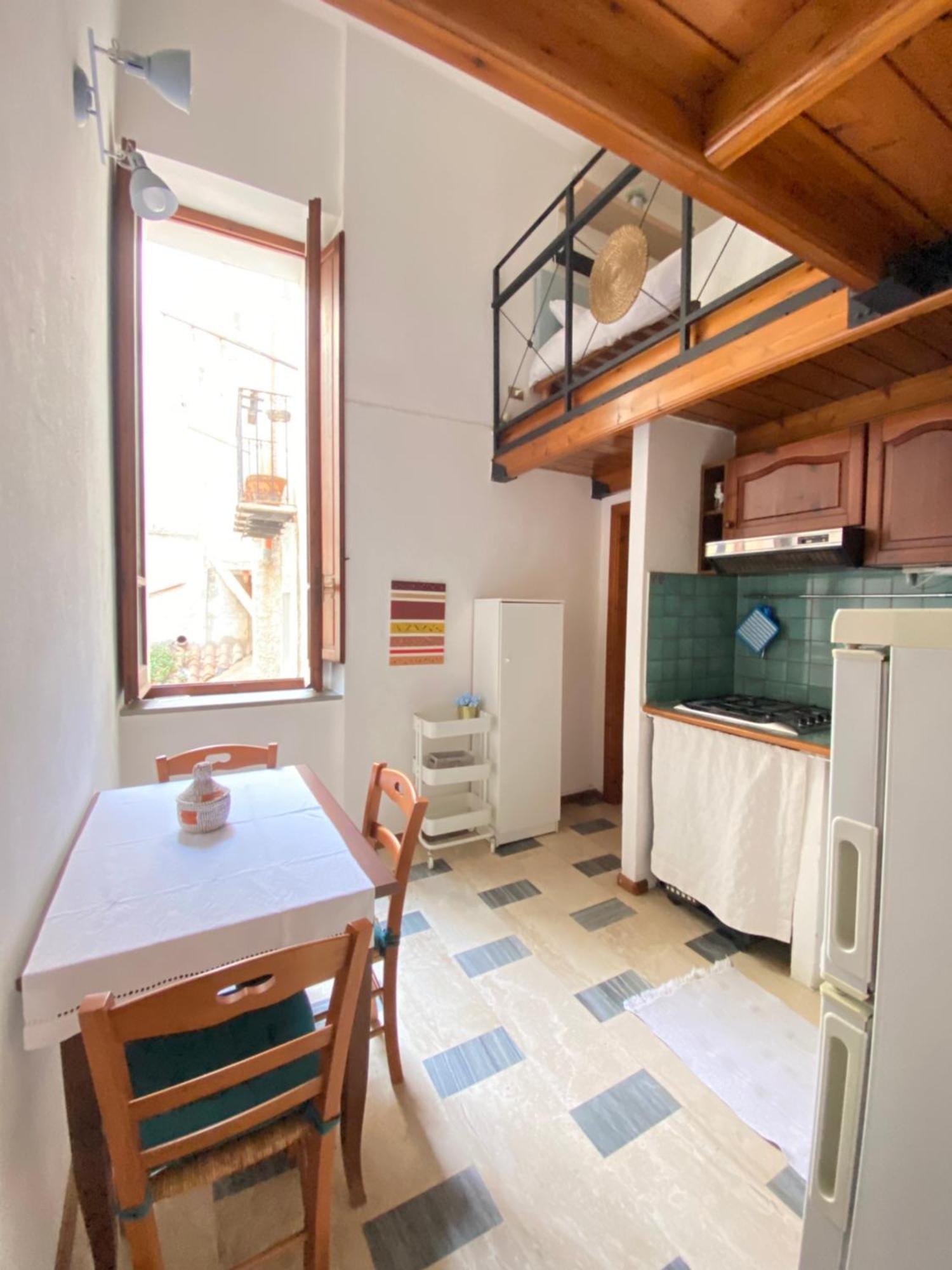 Domus Myoho Apartment Cagliari Luaran gambar